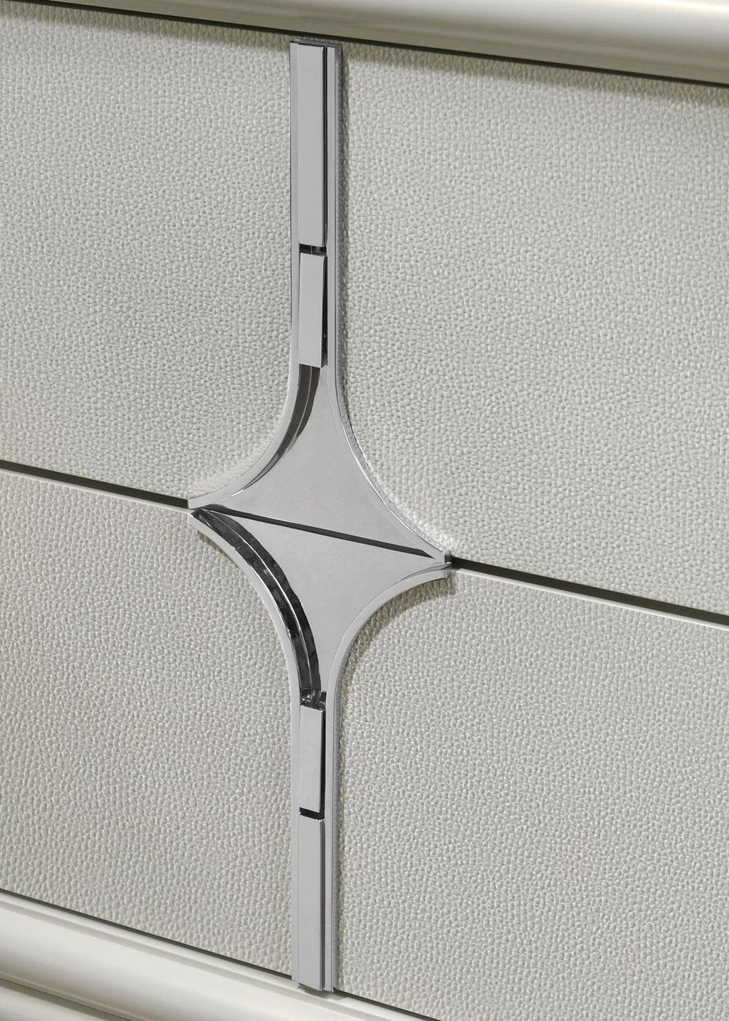 B025 - Chest - White - Stylish Home Furniture