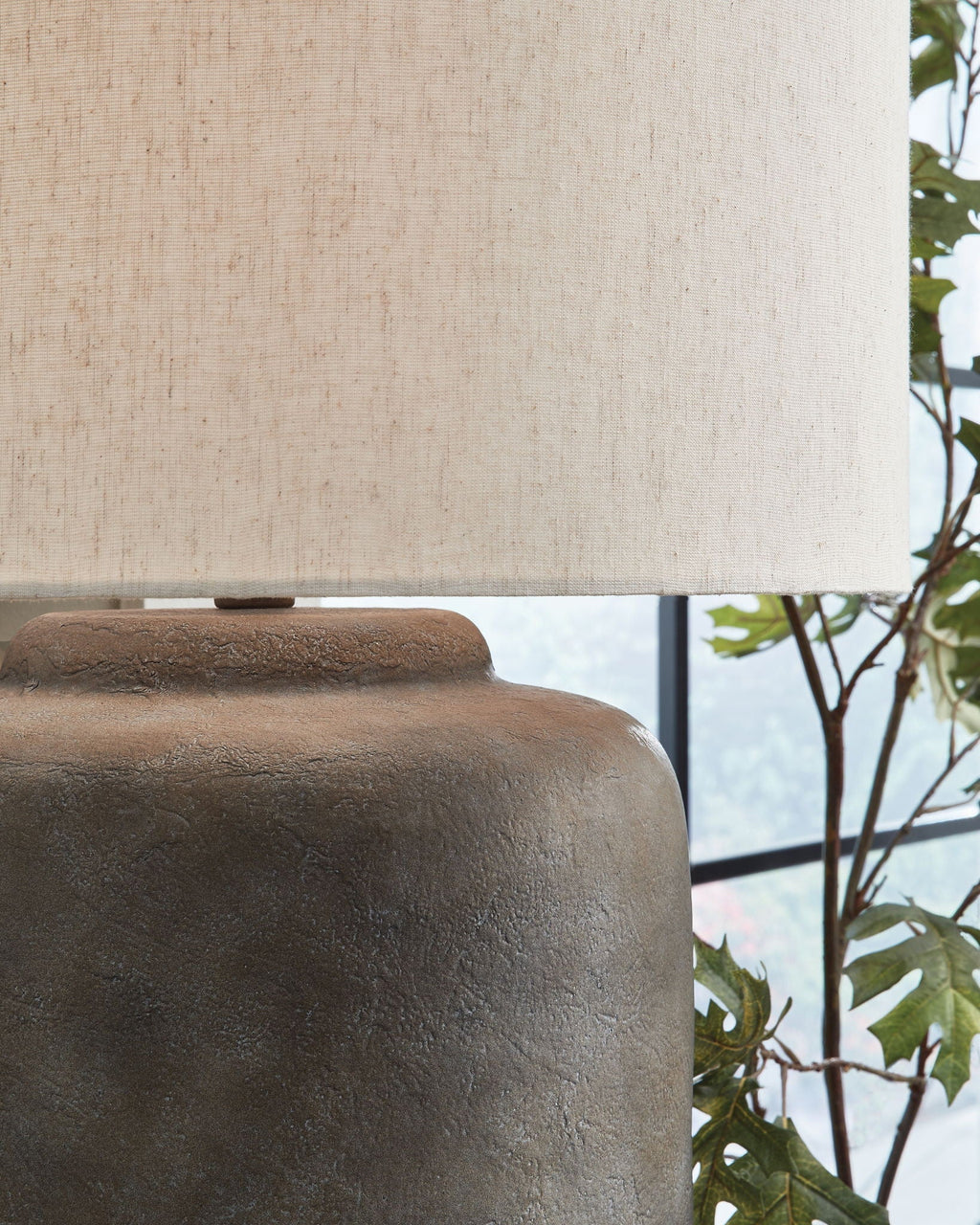 Zandophen - Metal Table Lamp - Antique Gray - Stylish Home Furniture