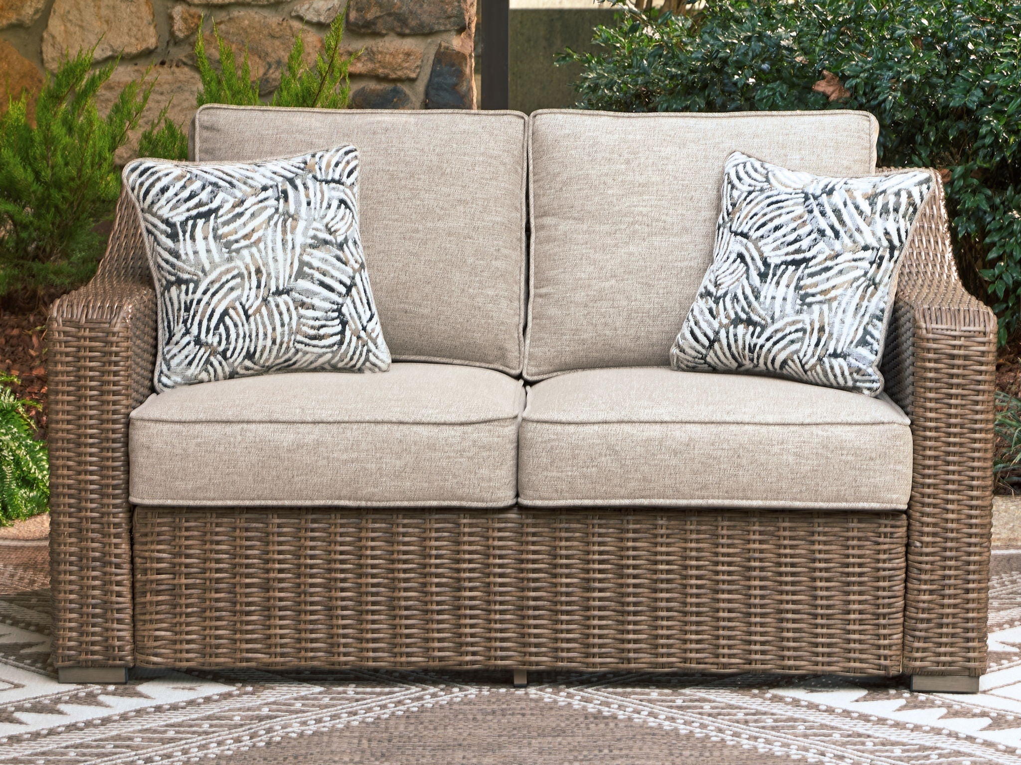 Laguna Heights - Loveseat With Cushion - Beige - Stylish Home Furniture