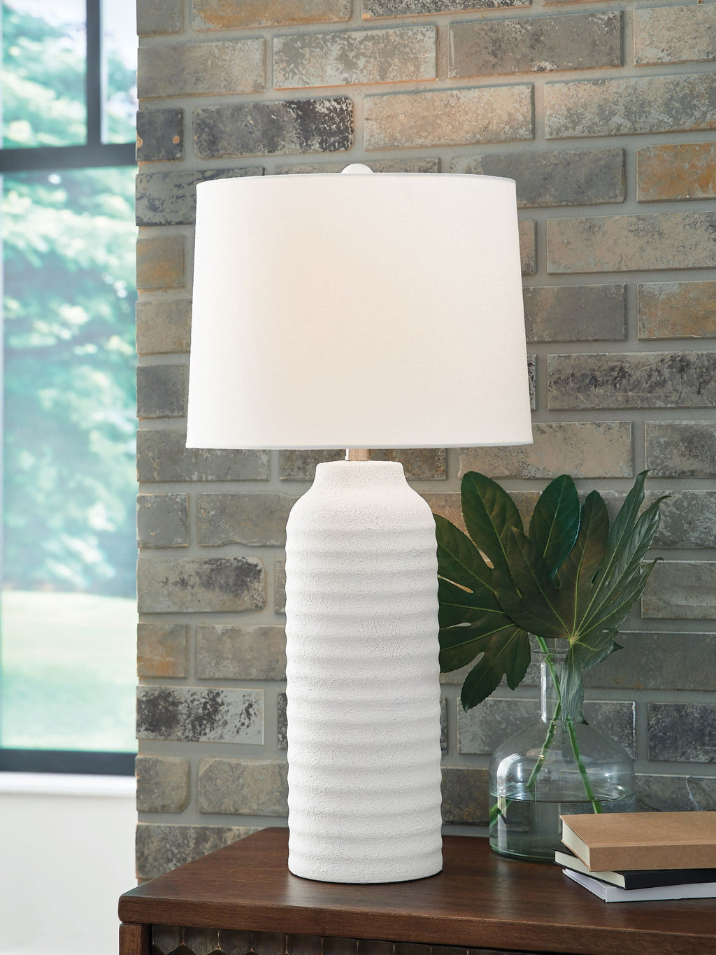 Vauville - Poly Table Lamp (Set of 2) - White - Stylish Home Furniture