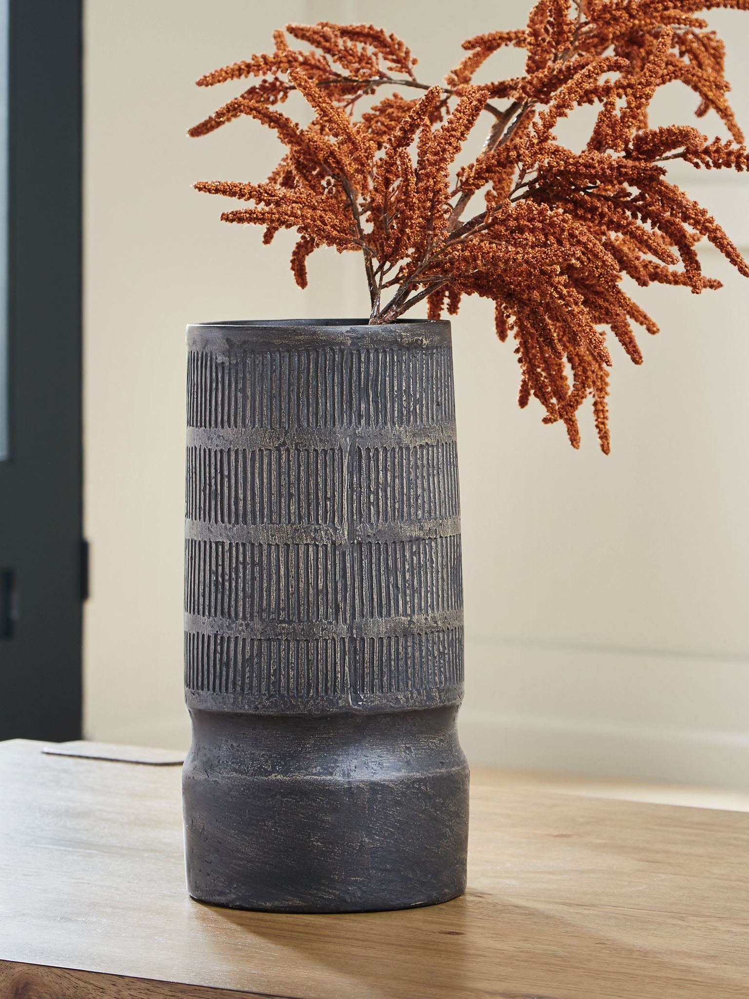 Beninworth - Vase - Stylish Home Furniture