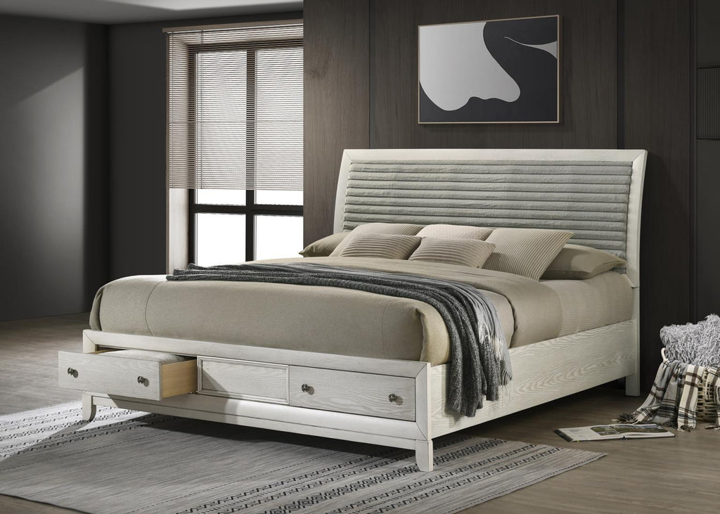 B320 - Oak Bed - Stylish Home Furniture