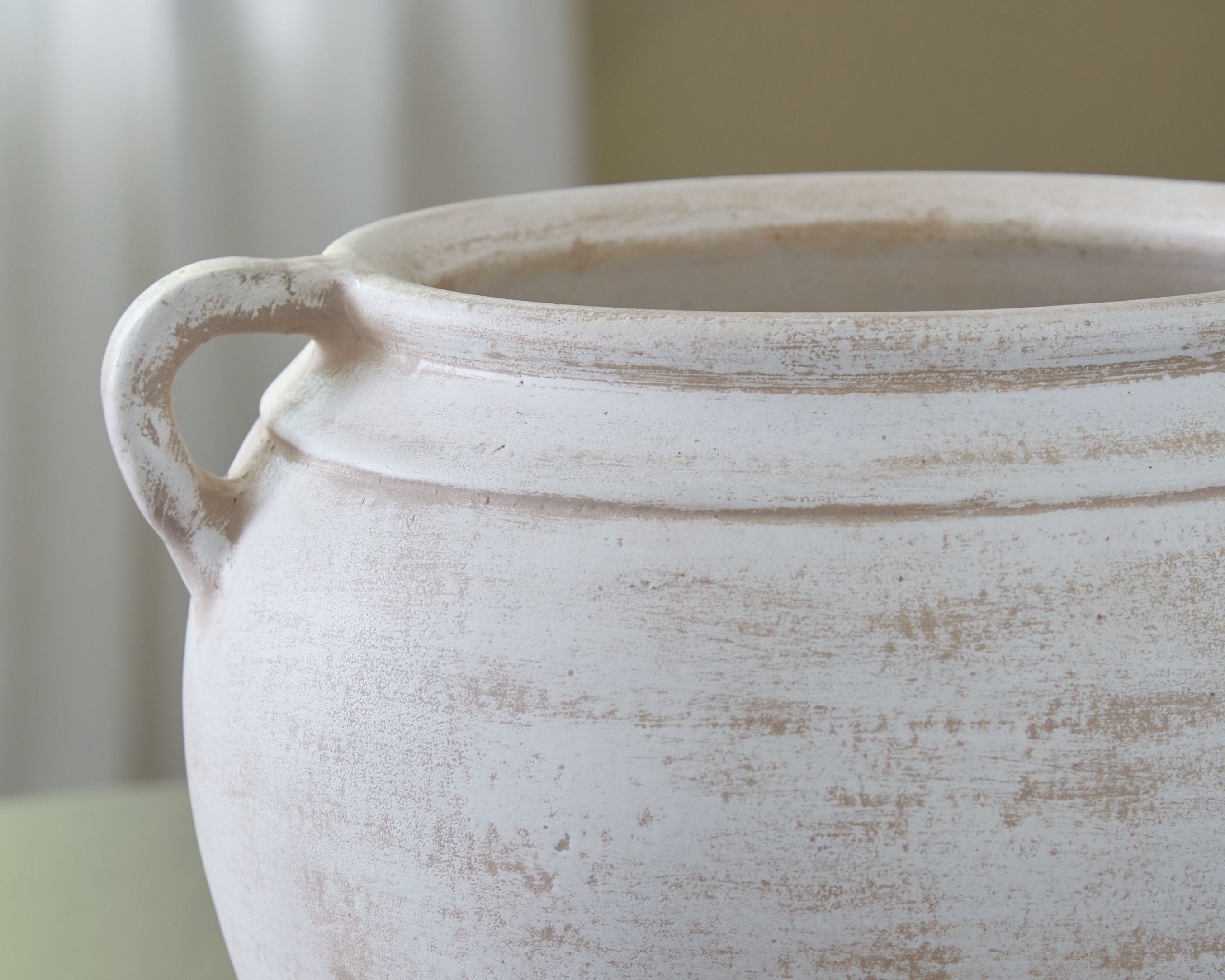 Meadie - 9" Vase - Stylish Home Furniture