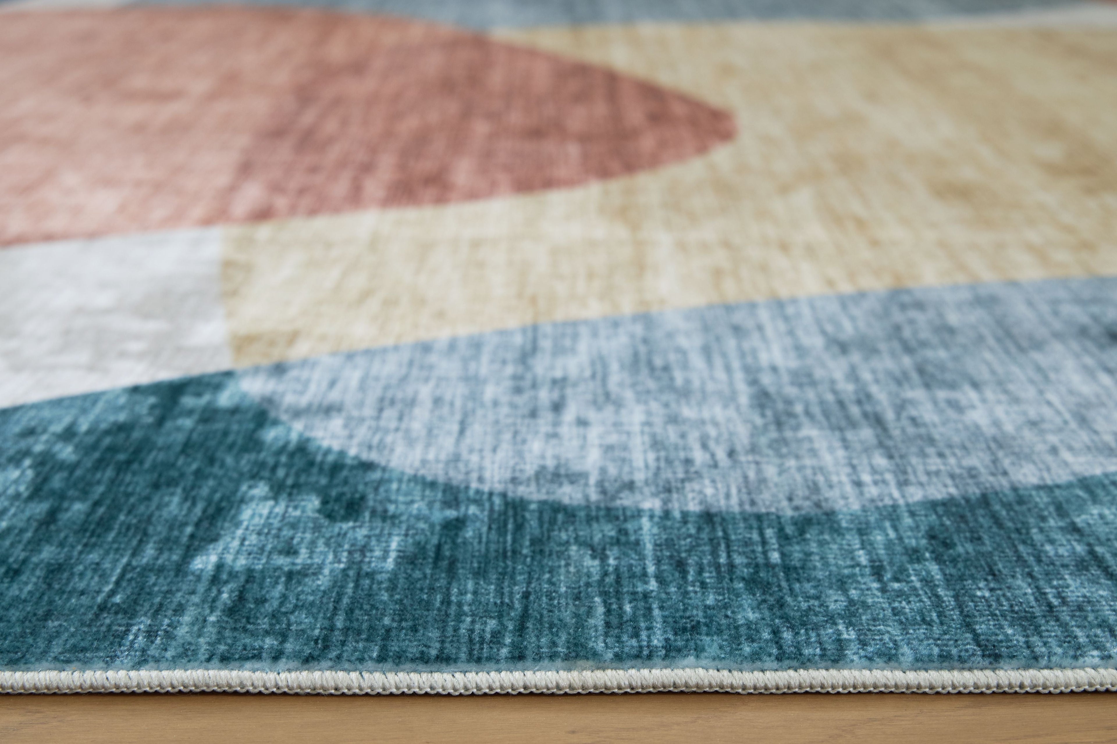 Chanleigh - Washable Rug - Stylish Home Furniture