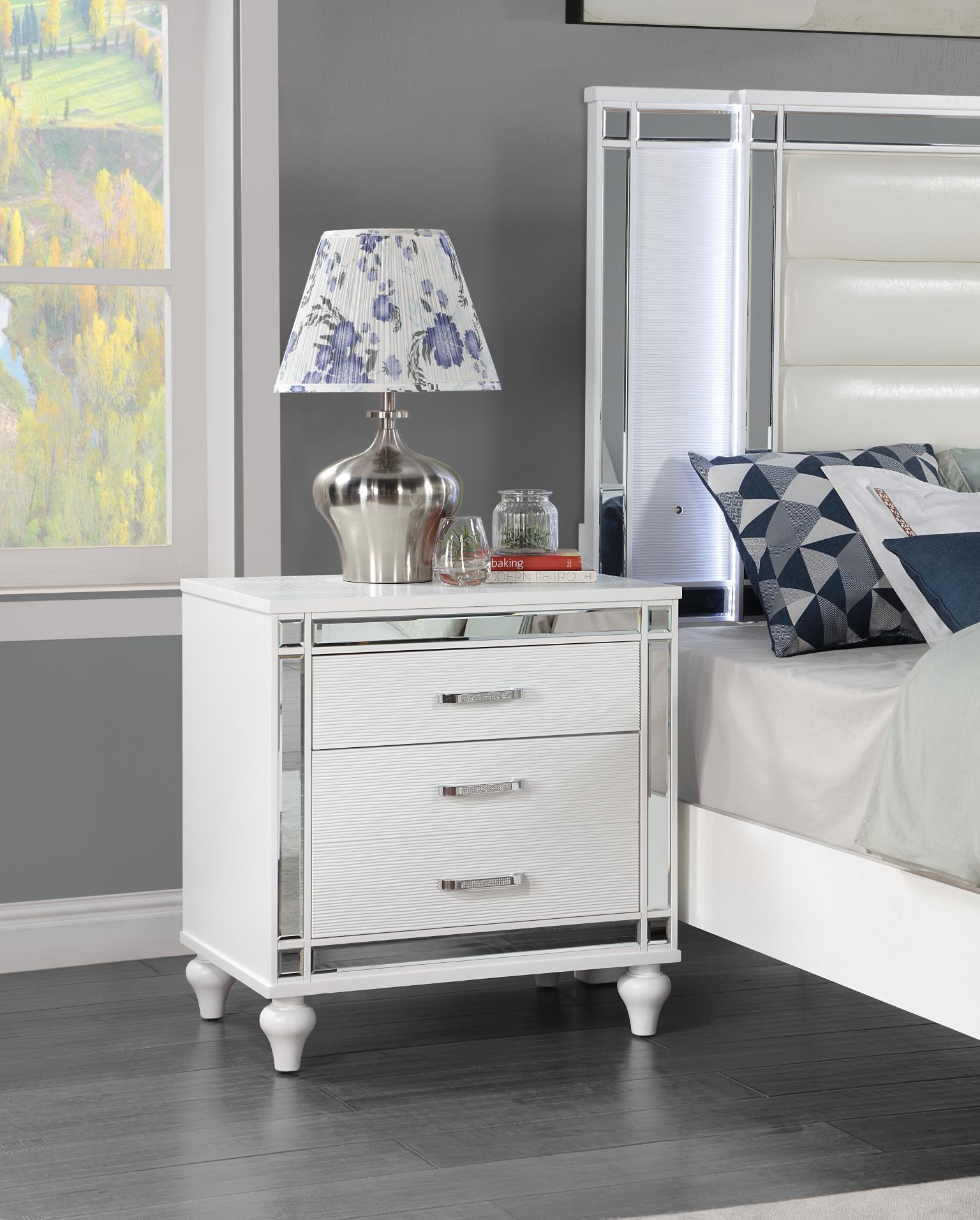 B224 - Nightstand - White Gloss - Stylish Home Furniture