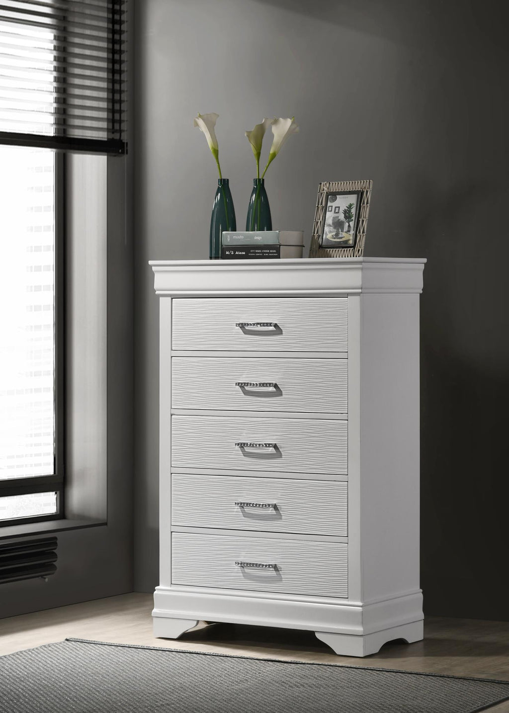 B396 - Chest - White - Stylish Home Furniture