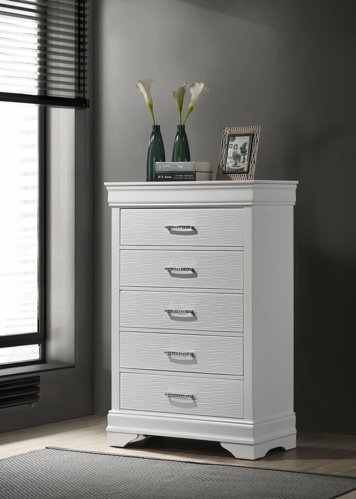 B396 - Chest - White - Stylish Home Furniture