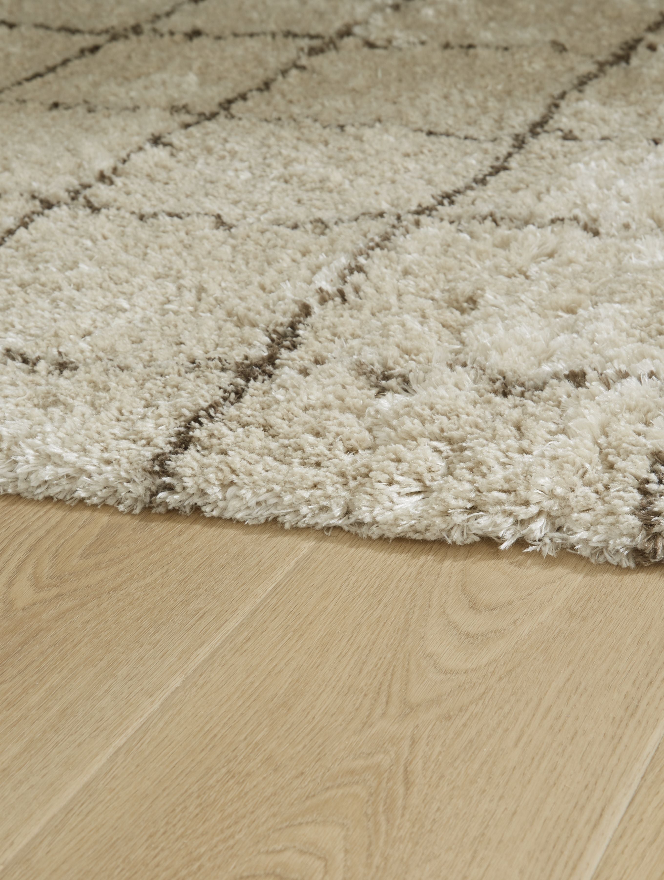 Wrenlow - Rug - Stylish Home Furniture