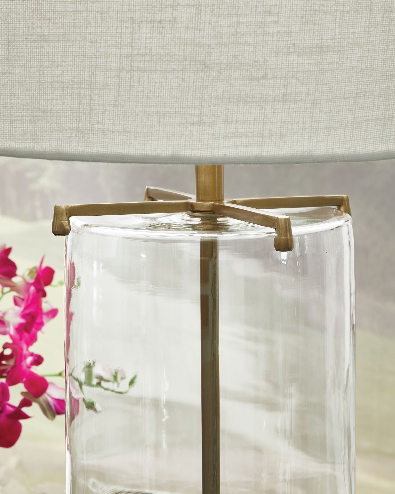 Gizeh - Glass Table Lamp - Clear / Gold Finish - Stylish Home Furniture