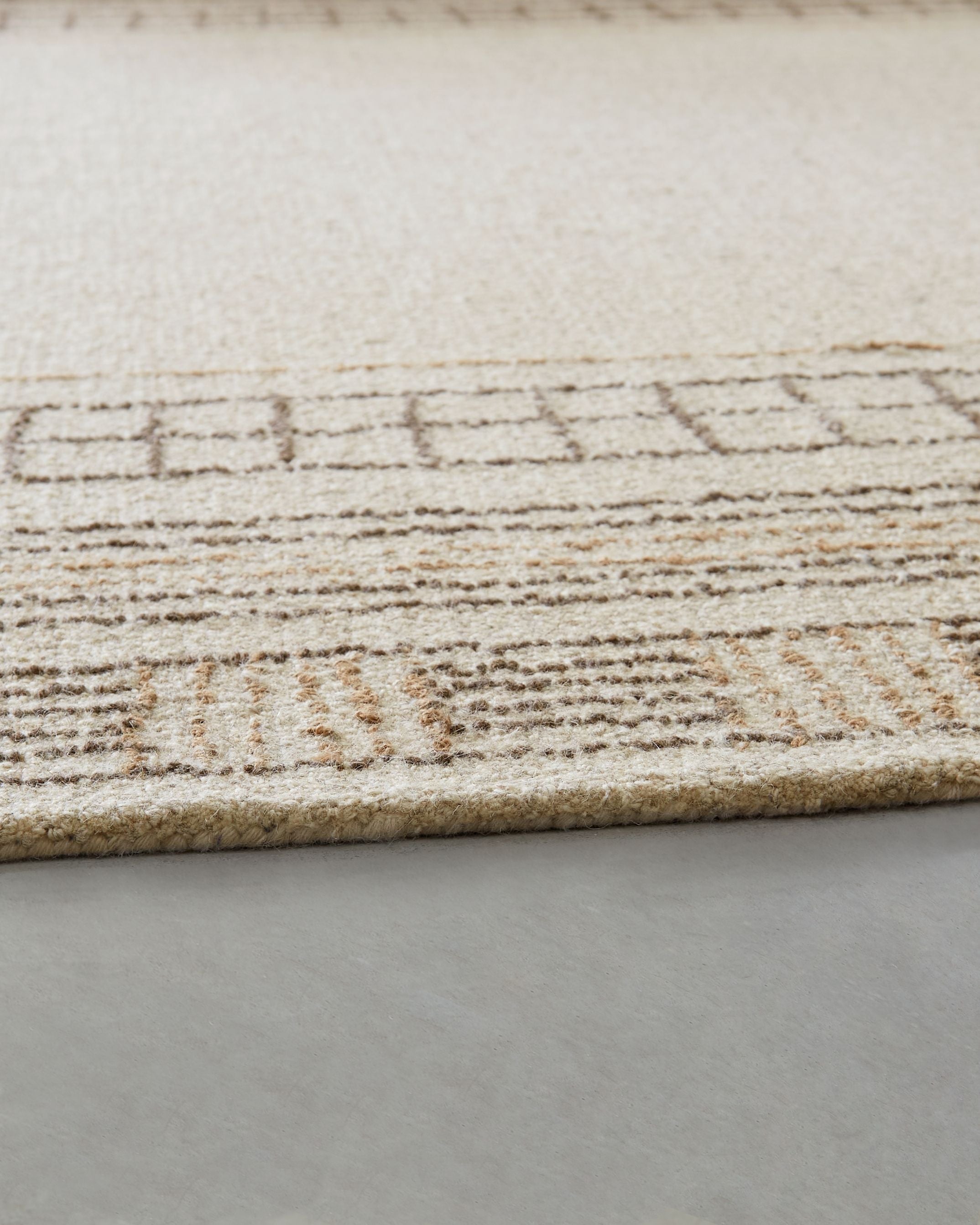 Idaman - Rug - Stylish Home Furniture