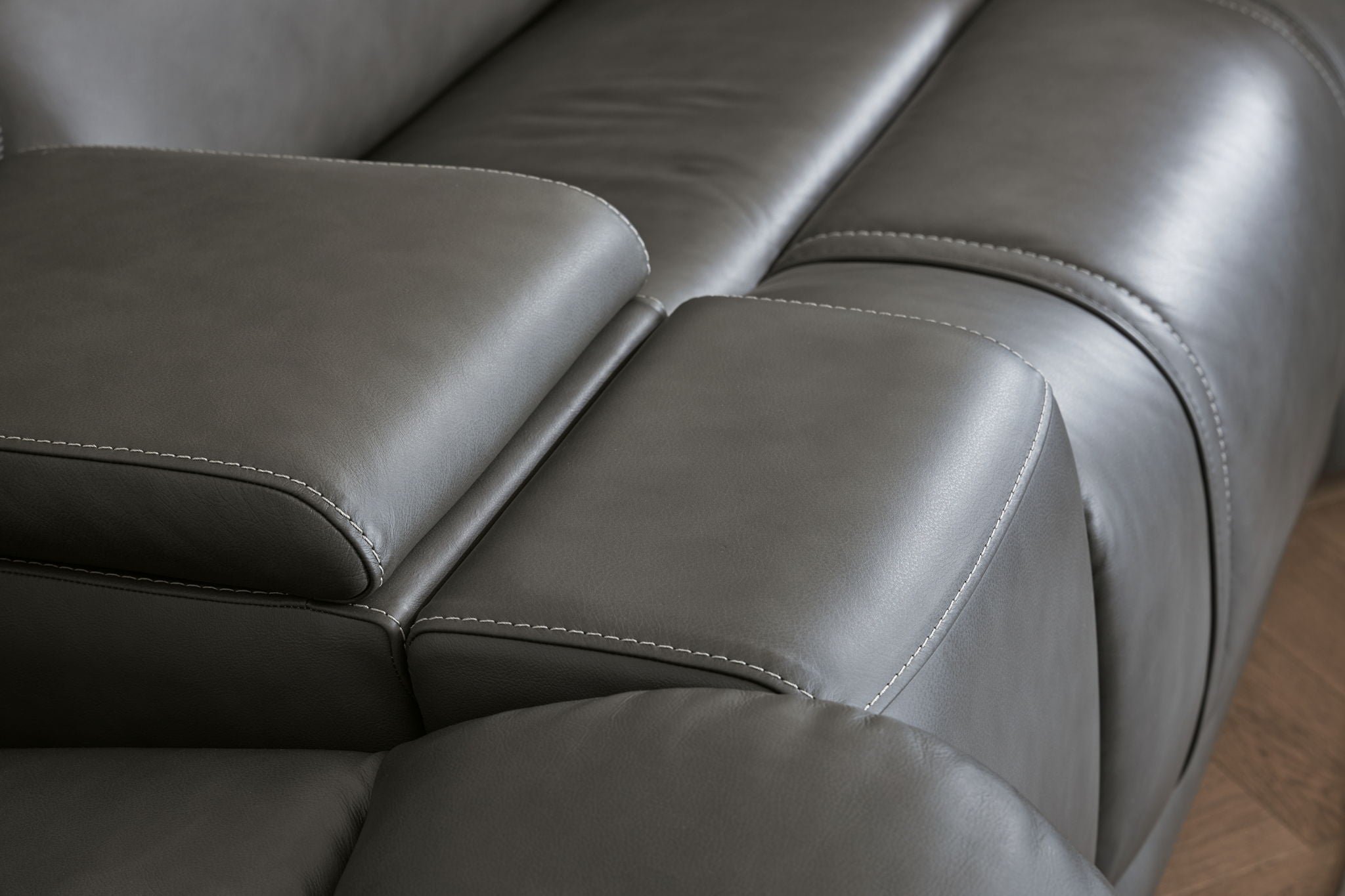 5Z - Pittson - Power Reclining Sectional - Stylish Home Furniture
