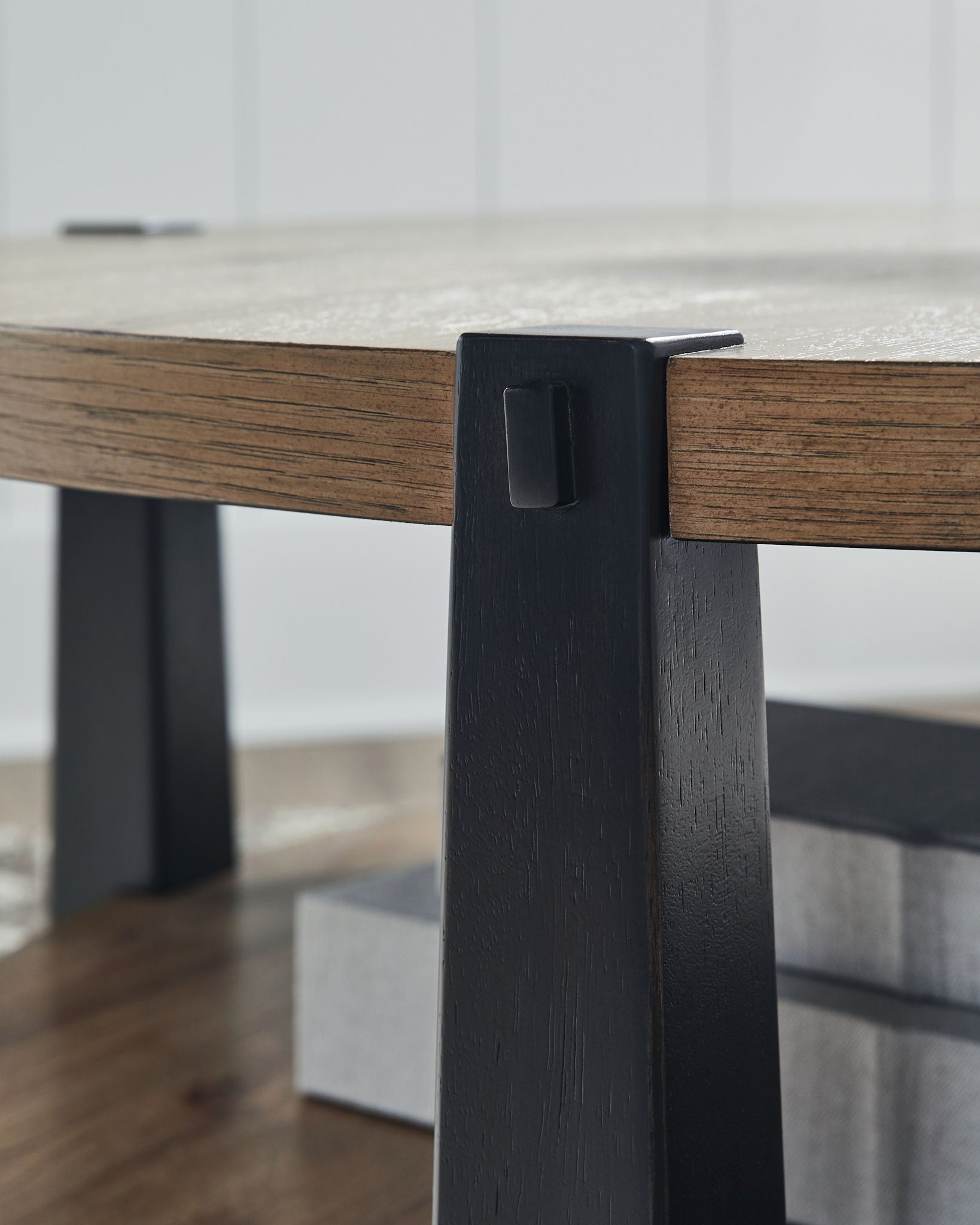 Ridgester - Round Table - Stylish Home Furniture