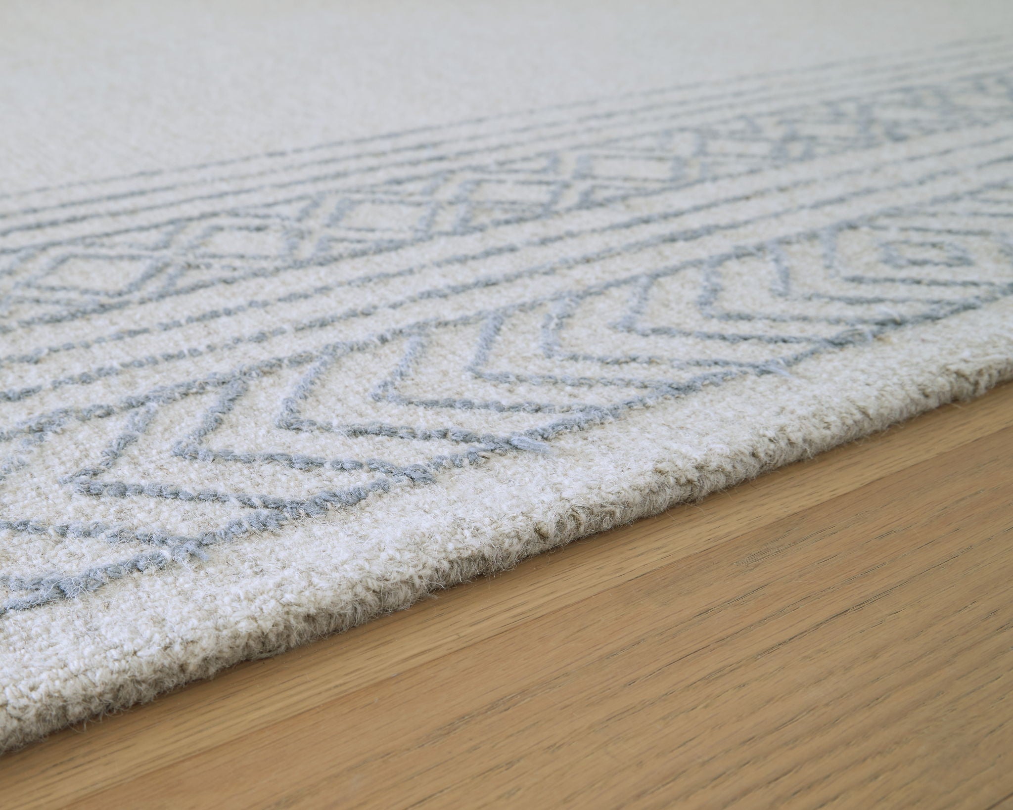 Azelhurst - Rug - Stylish Home Furniture