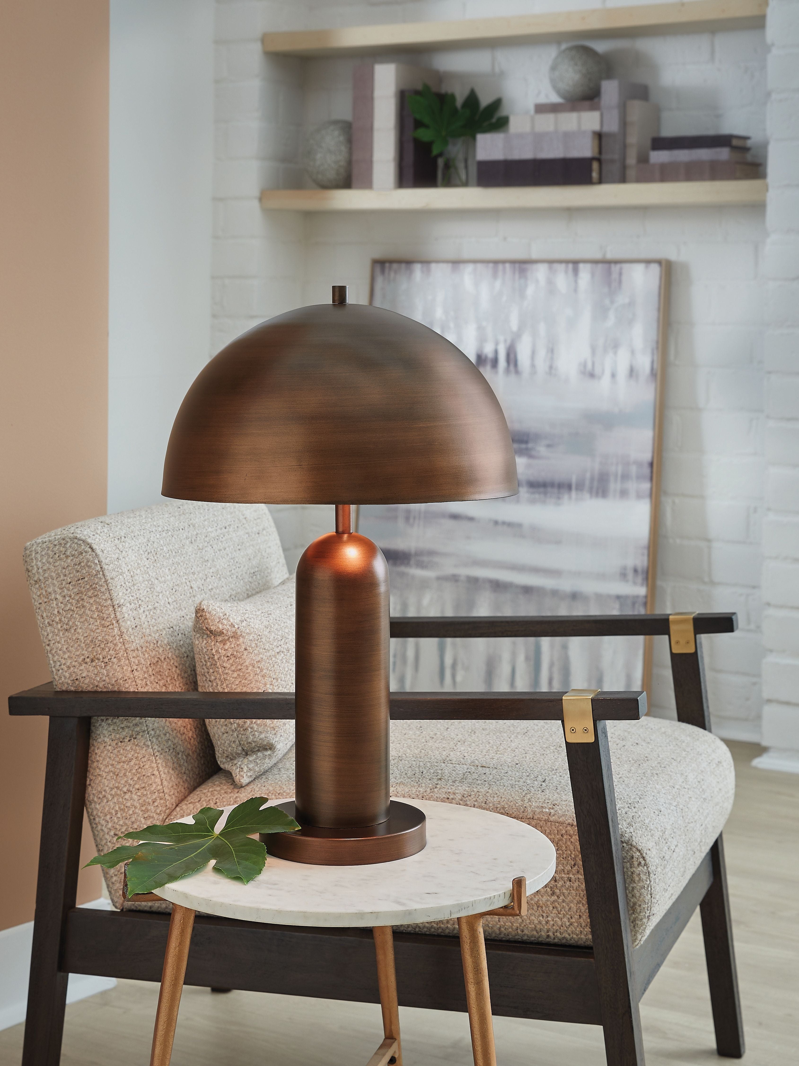 Wendfield - Metal Lamp - Stylish Home Furniture