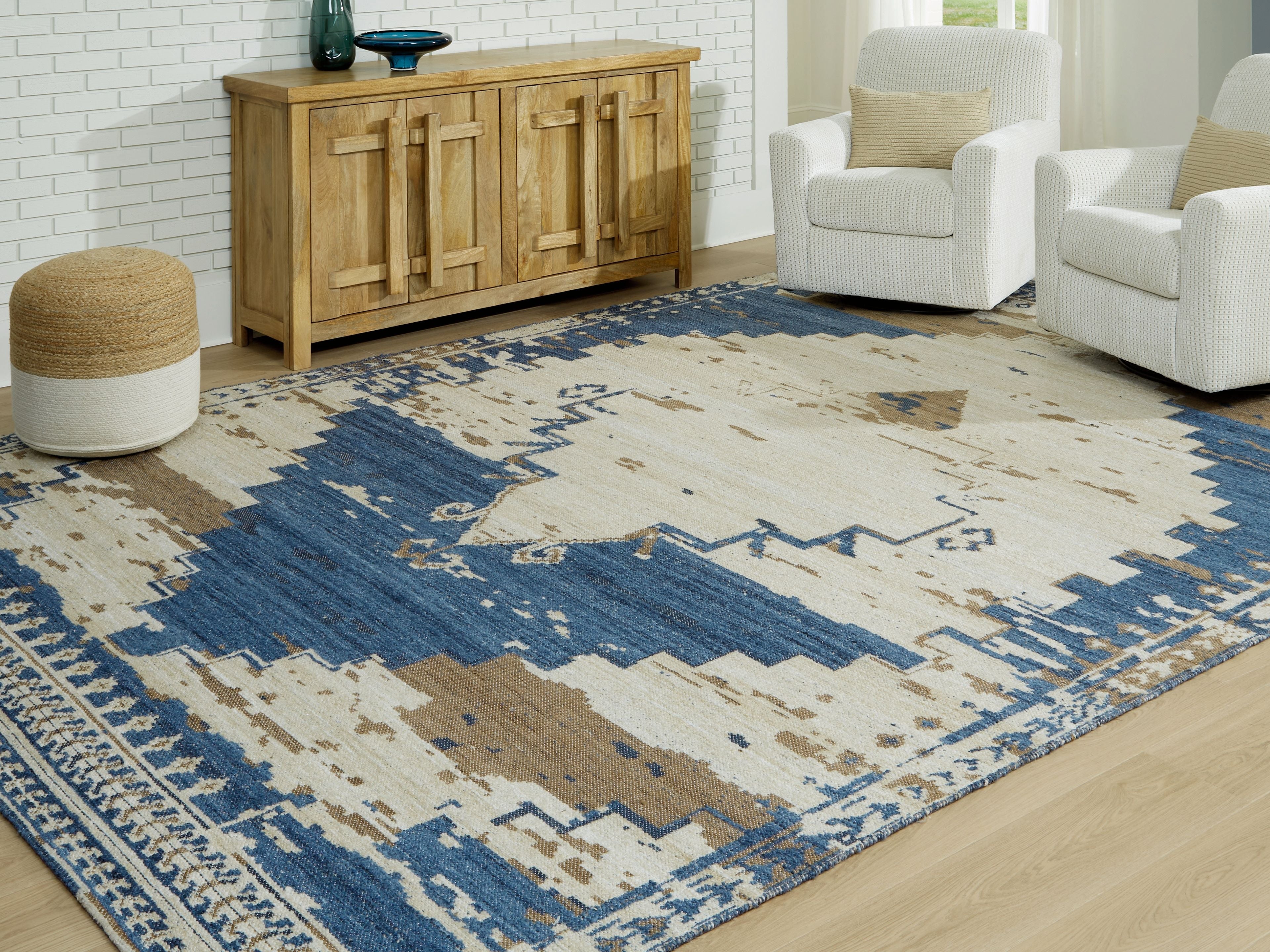 Varnler - Rug - Stylish Home Furniture