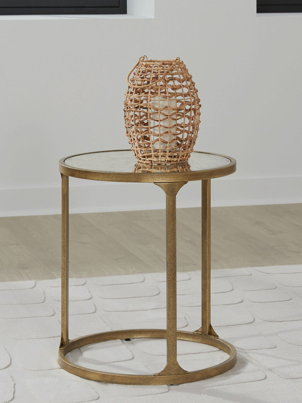 Korajane - Table