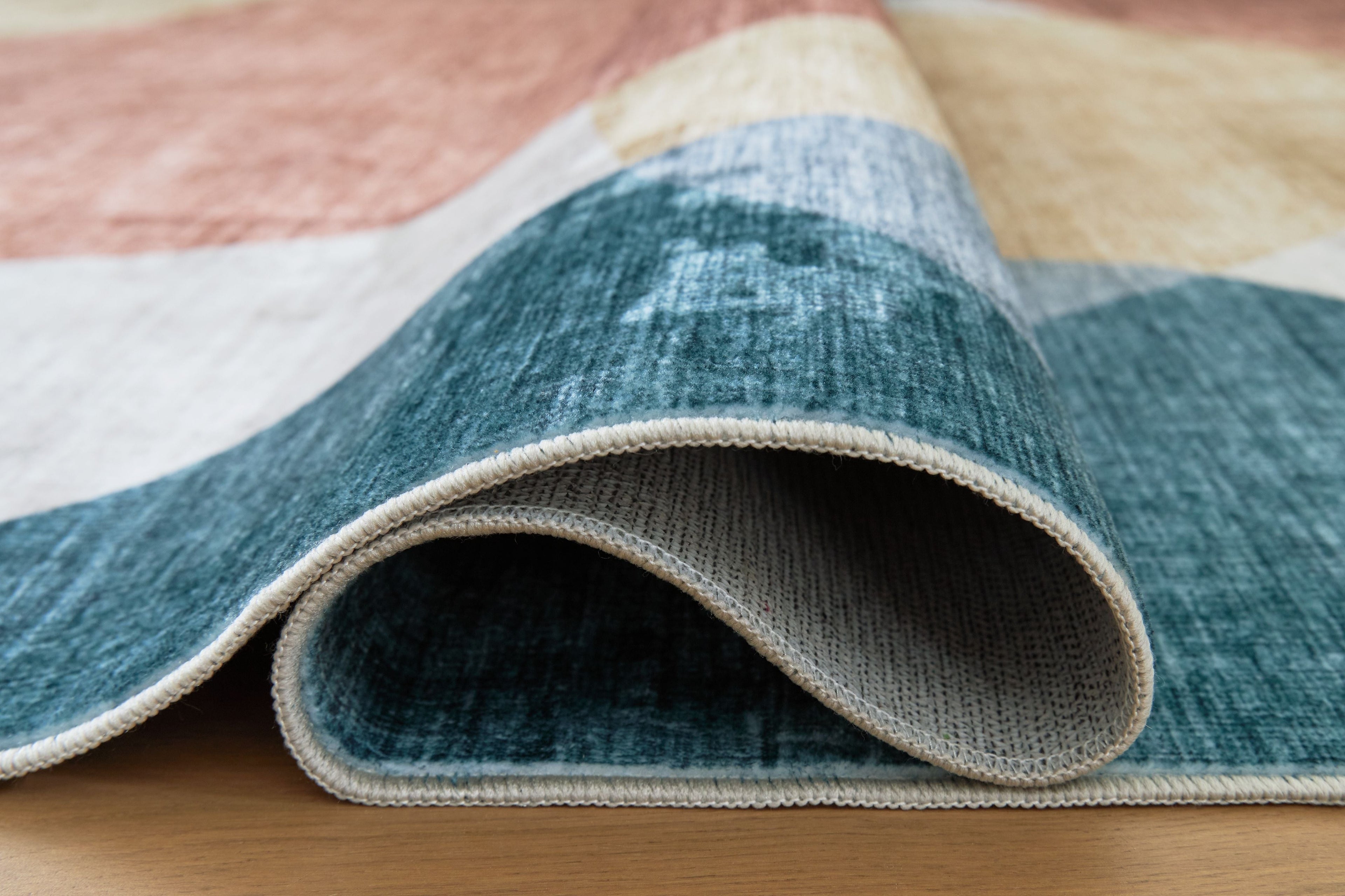 Chanleigh - Washable Rug - Stylish Home Furniture