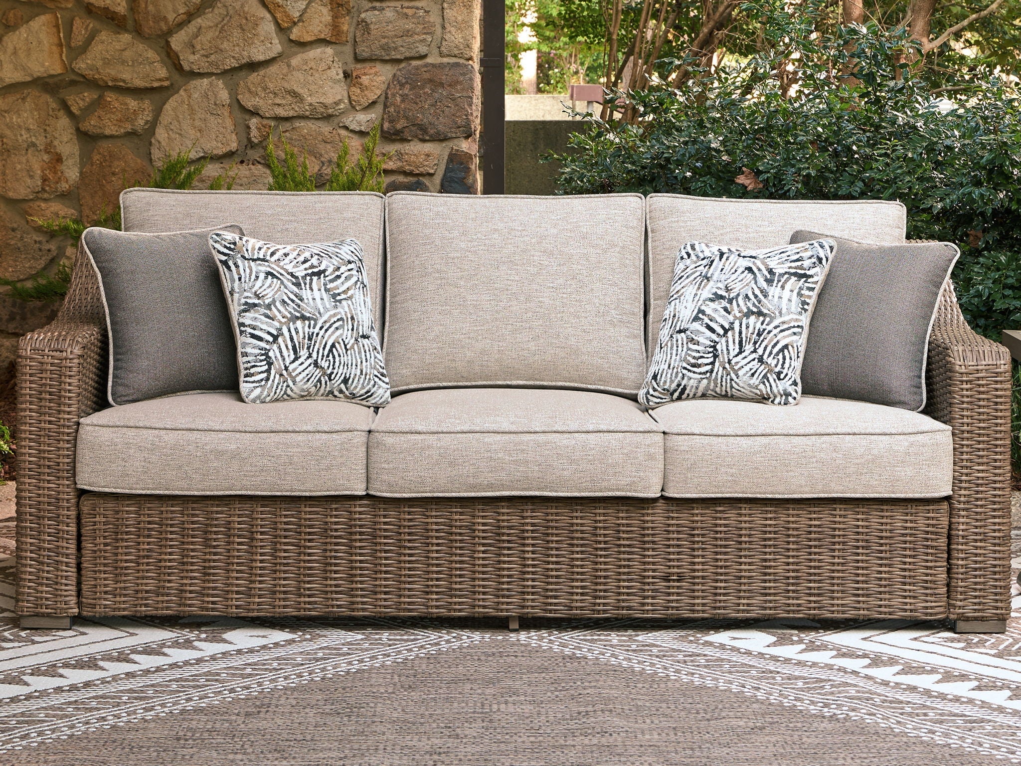 Laguna Heights - Sofa With Cushion - Beige - Stylish Home Furniture
