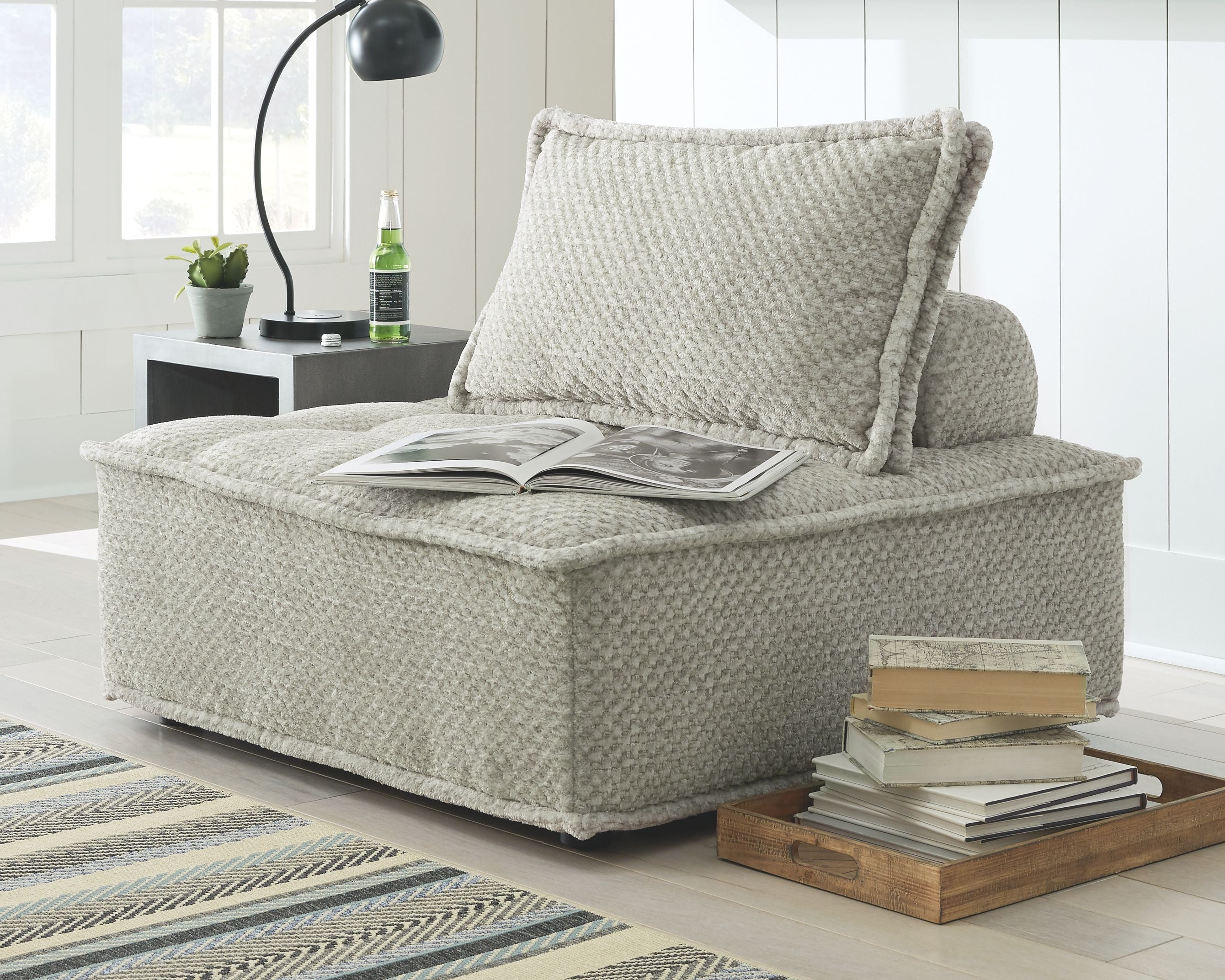 Bales - Accent Chair - Stylish Home Furniture