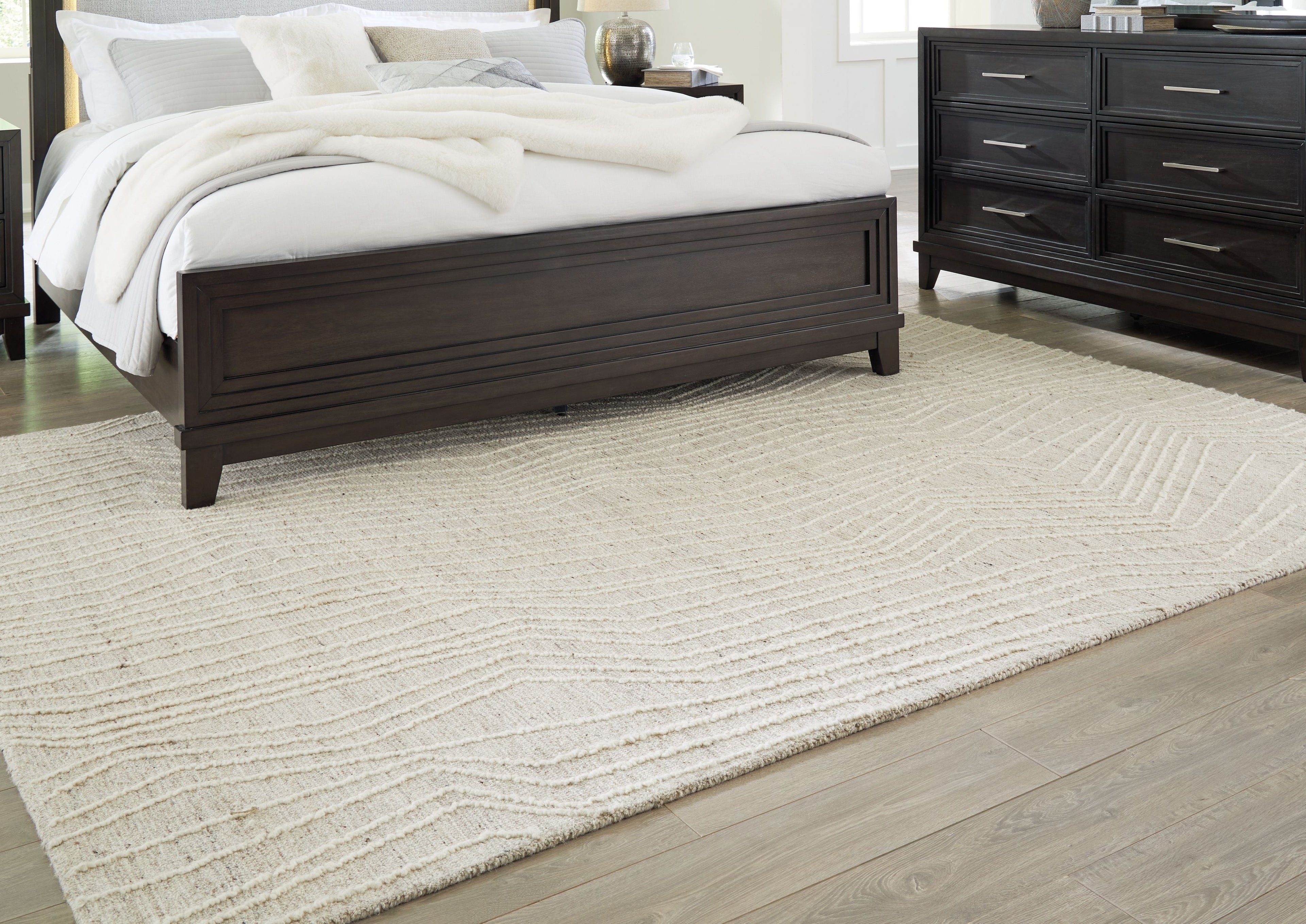 Varahill - Rug - Stylish Home Furniture