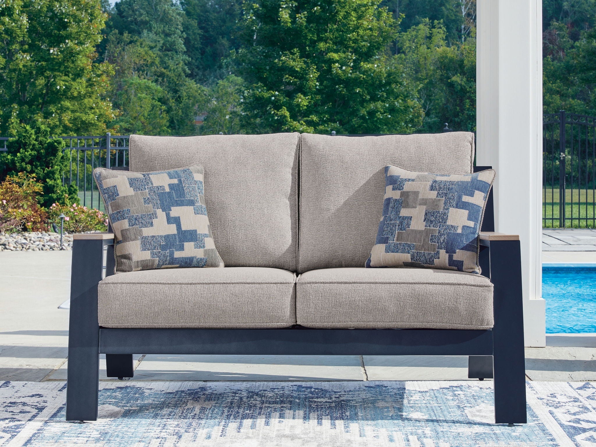 East Beach - Loveseat With Cushion - Blue - Stylish Home Furniture